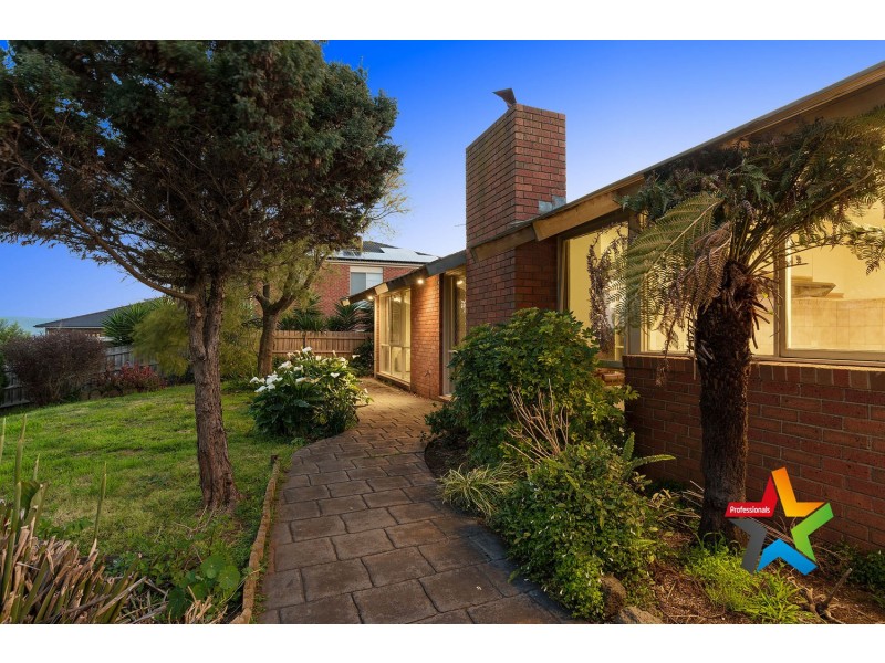 182 Hayrick Lane, Mooroolbark VIC 3138