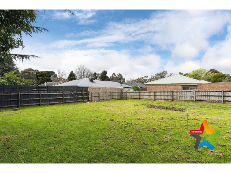 Lot 2, 35 Barclay Avenue, Croydon VIC 3136