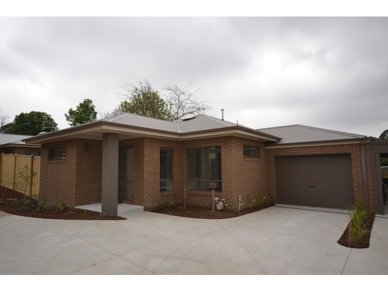 2/5 Alex Court, Mooroolbark VIC 3138