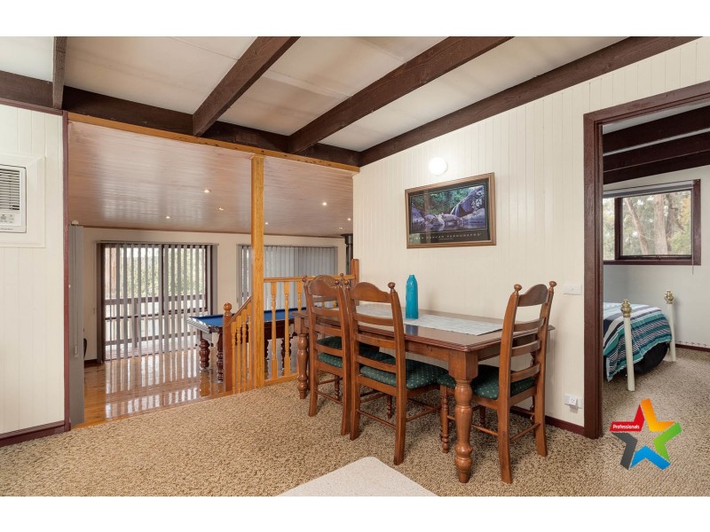 16 Fuller Road, Mount Evelyn VIC 3796