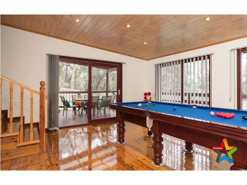 16 Fuller Road, Mount Evelyn VIC 3796