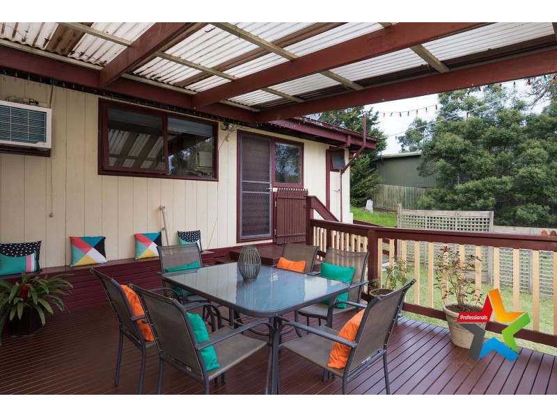 16 Fuller Road, Mount Evelyn VIC 3796