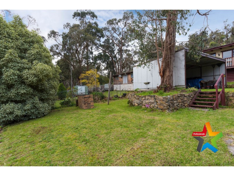 16 Fuller Road, Mount Evelyn VIC 3796