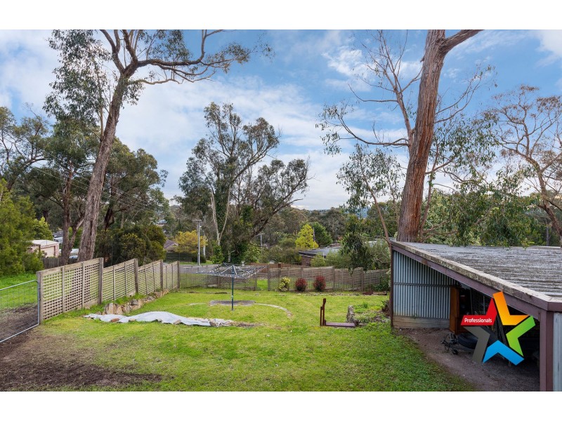 16 Fuller Road, Mount Evelyn VIC 3796
