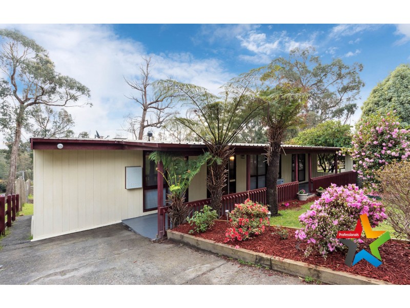 16 Fuller Road, Mount Evelyn VIC 3796