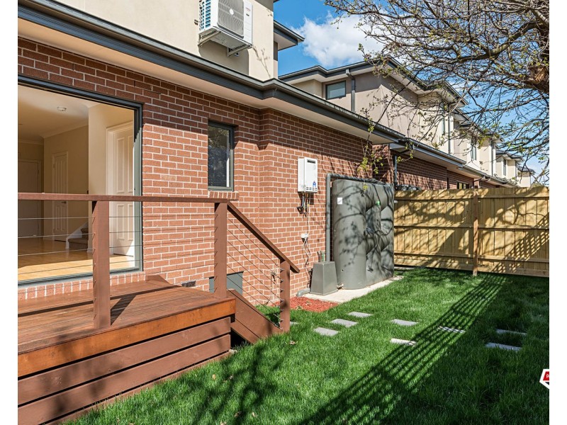 5 & 6/36 Jackson Street, Croydon VIC 3136