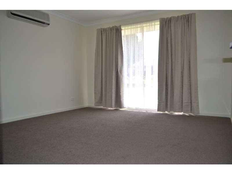 65 Country Club Drive, Chirnside Park VIC 3116