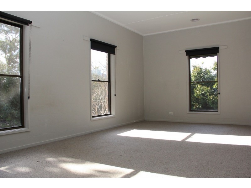 10 Acorn Grove, Mooroolbark VIC 3138