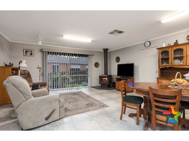 22 The Circuit, Lilydale VIC 3140