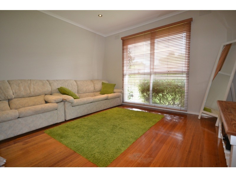 71 Cardigan Road, Mooroolbark VIC 3138