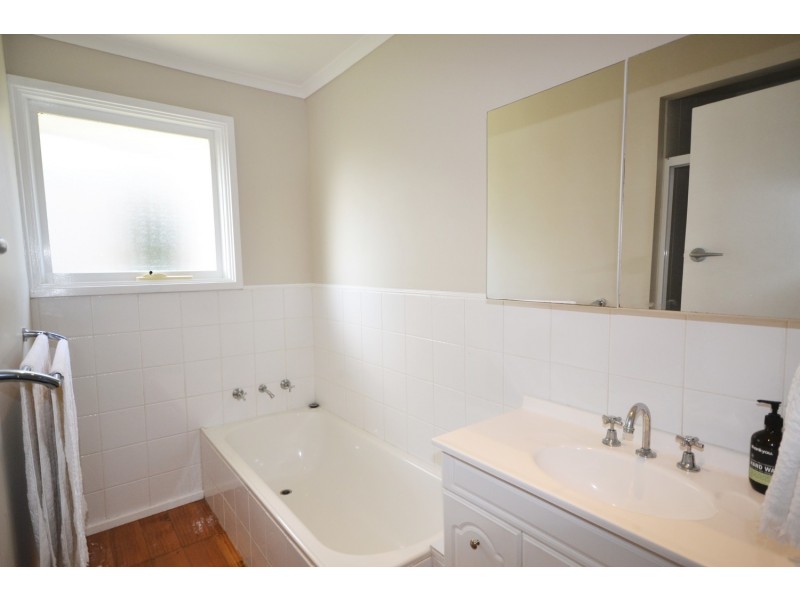 71 Cardigan Road, Mooroolbark VIC 3138