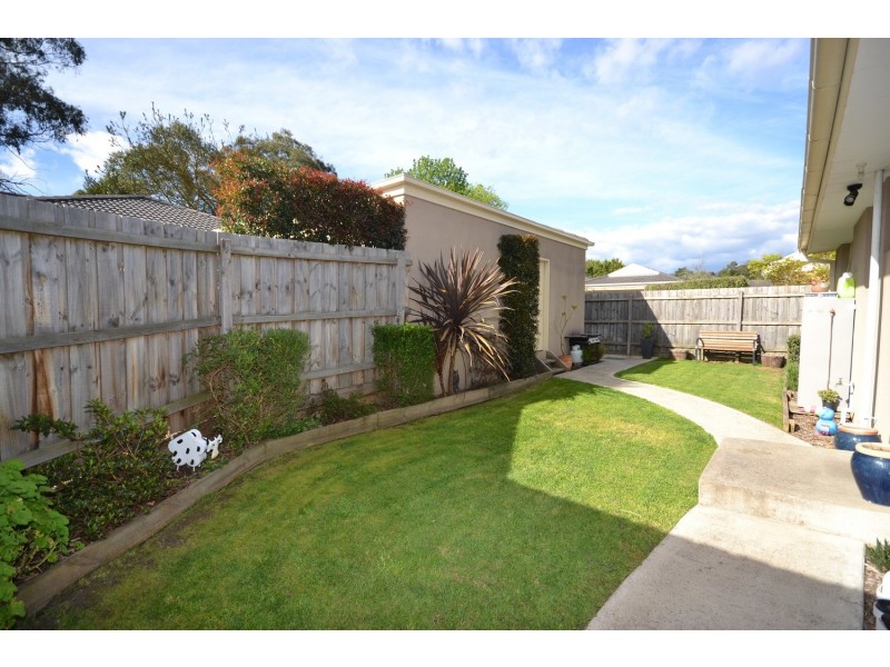 71 Cardigan Road, Mooroolbark VIC 3138