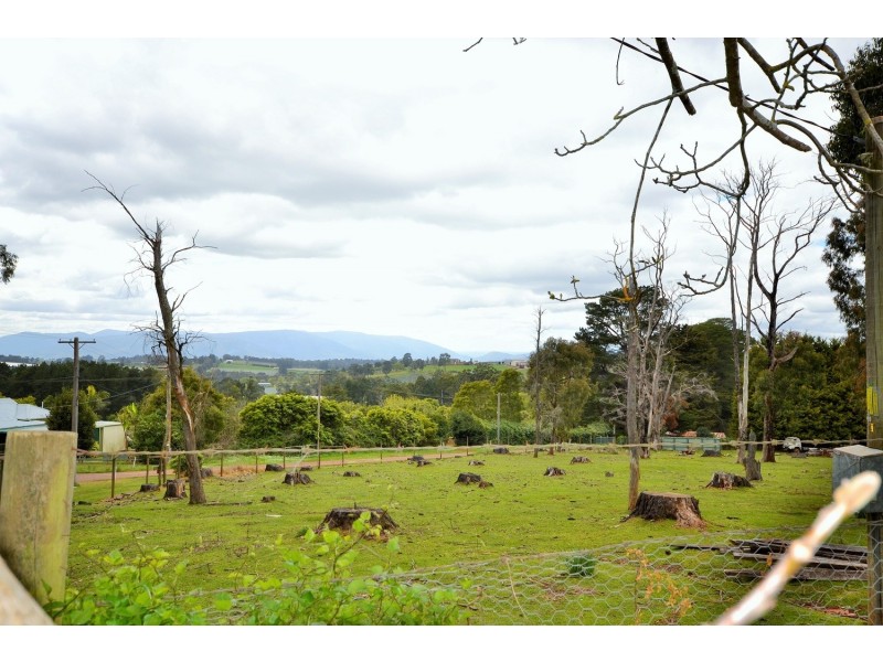 20 School Road, Silvan VIC 3795