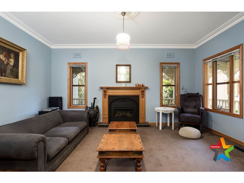 84 Inverness Road, Kalorama VIC 3766