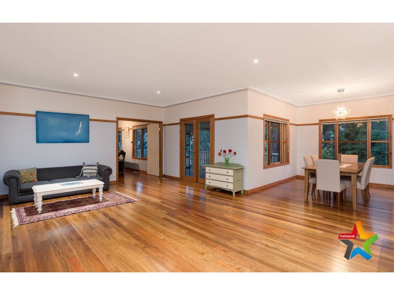 84 Inverness Road, Kalorama VIC 3766