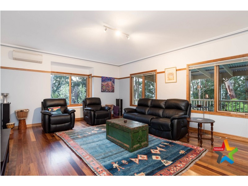 84 Inverness Road, Kalorama VIC 3766