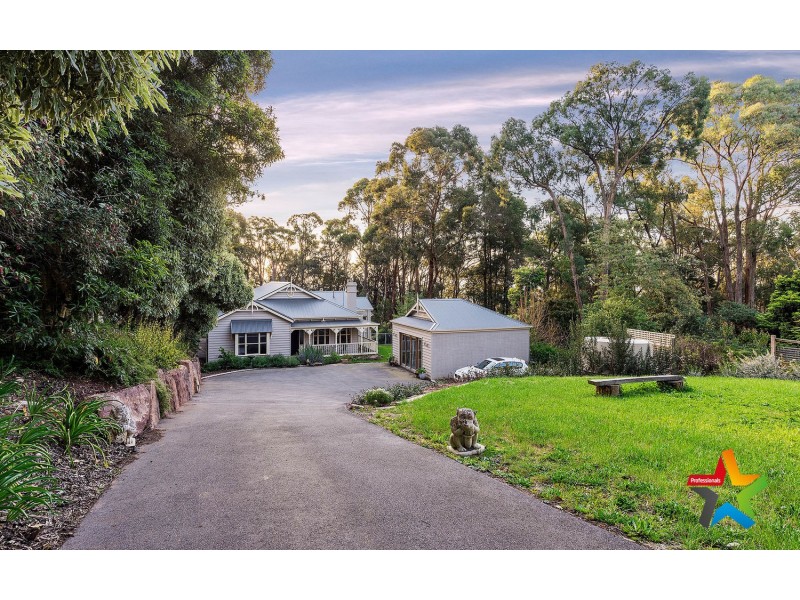 84 Inverness Road, Kalorama VIC 3766