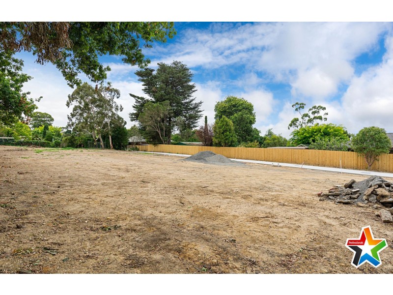 345-347 Mount Dandenong Road, Croydon VIC 3136