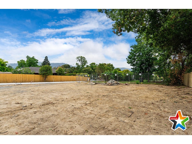 345-347 Mount Dandenong Road, Croydon VIC 3136