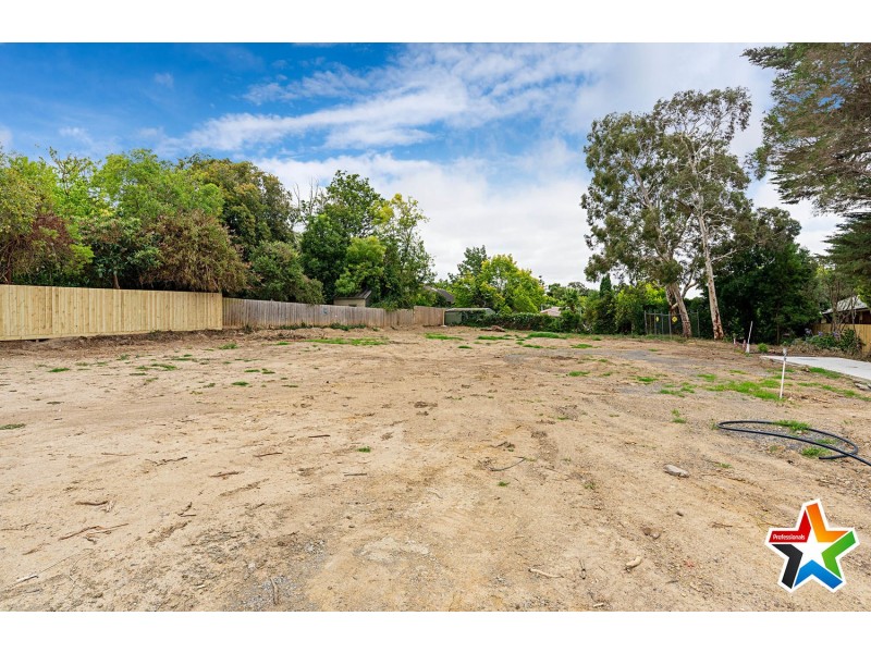 345-347 Mount Dandenong Road, Croydon VIC 3136