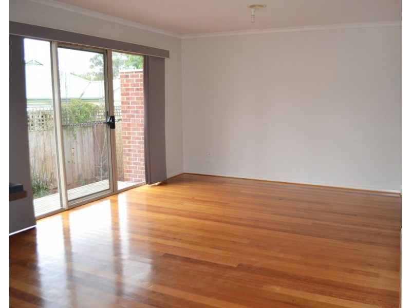 5/51 Cambridge Road, Mooroolbark VIC 3138