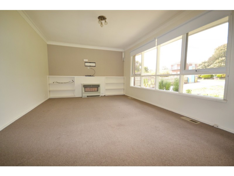 17 Wallace Way, Mooroolbark VIC 3138