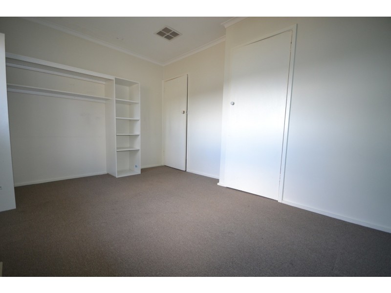 17 Wallace Way, Mooroolbark VIC 3138