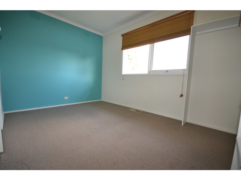 17 Wallace Way, Mooroolbark VIC 3138