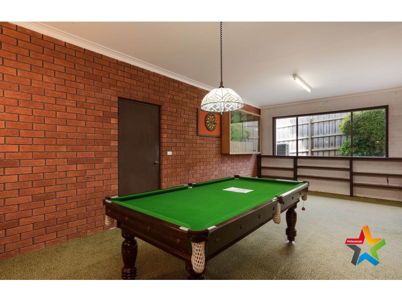 15 Neuparth Road, Croydon North VIC 3136