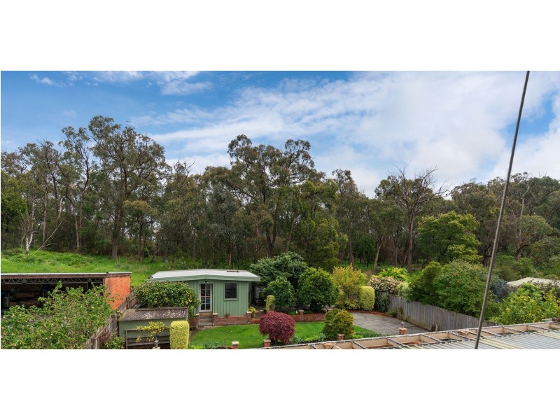 15 Neuparth Road, Croydon North VIC 3136