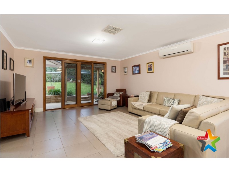 15 Coolaroo Court, Mooroolbark VIC 3138