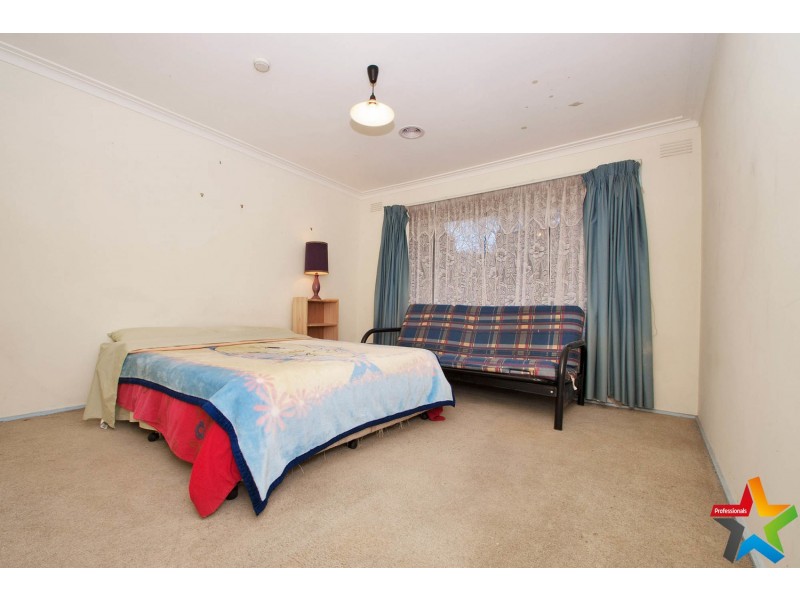 1 Wallace Way, Mooroolbark VIC 3138