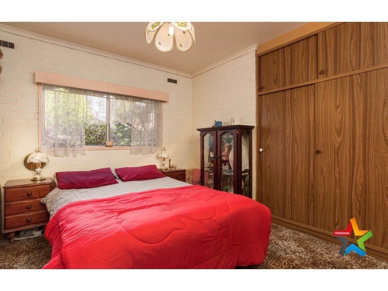 1 Wallace Way, Mooroolbark VIC 3138