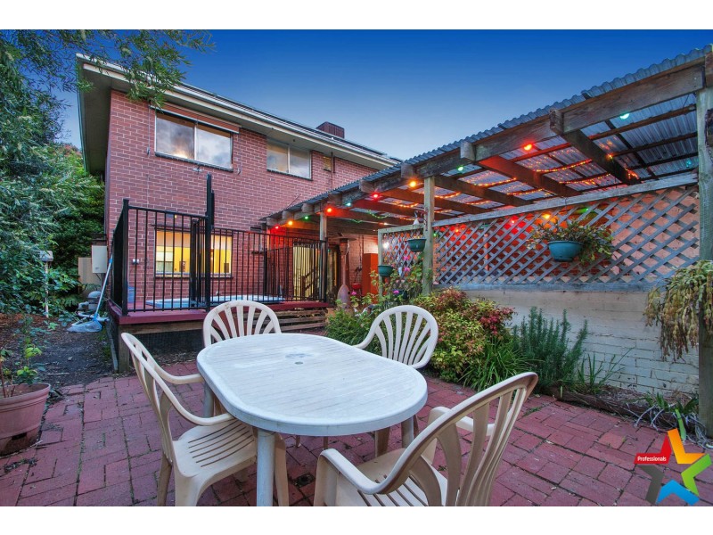 1 Wallace Way, Mooroolbark VIC 3138