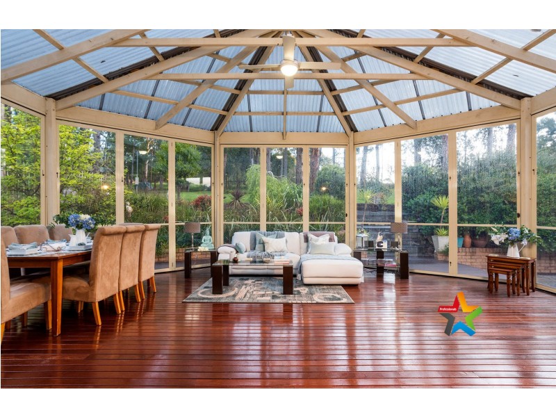 27-29 Lily Avenue, Mount Evelyn VIC 3796