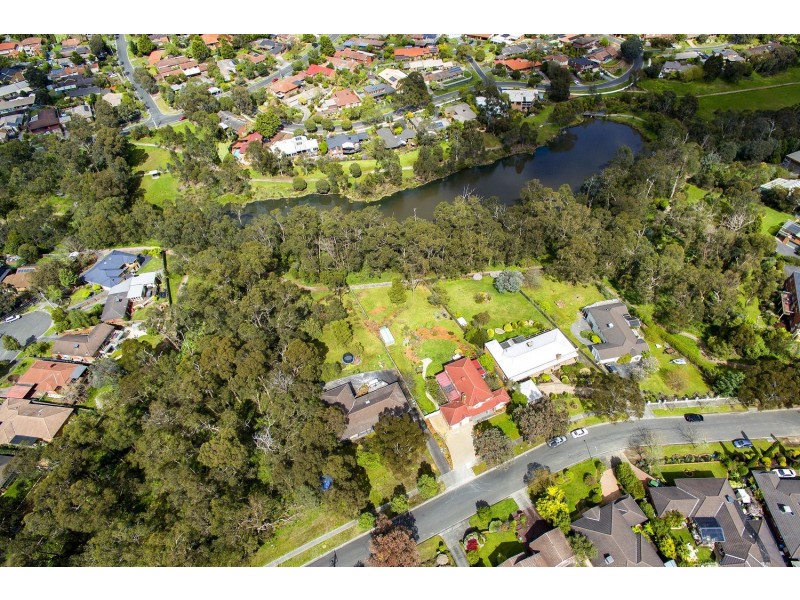 57-59 Eskdale Drive, Croydon Hills VIC 3136