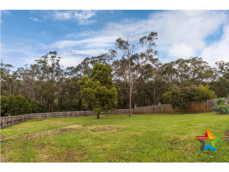 57-59 Eskdale Drive, Croydon Hills VIC 3136