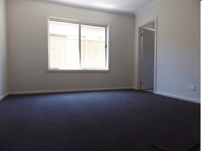 25 Tanika Circuit, Croydon VIC 3136