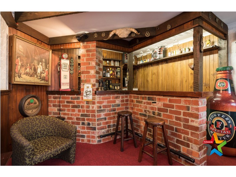 2 Hollyoak Haven, Chirnside Park VIC 3116