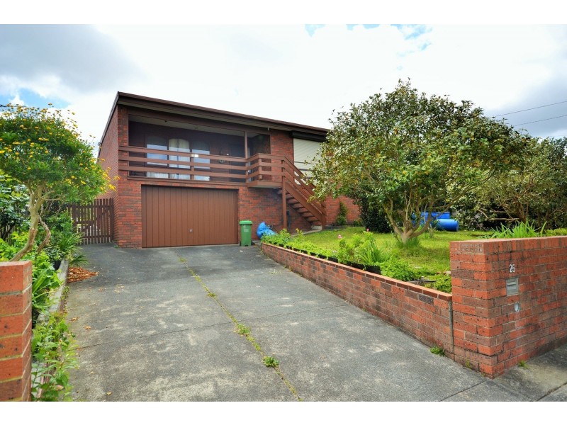 25 Kipling Avenue, Mooroolbark VIC 3138