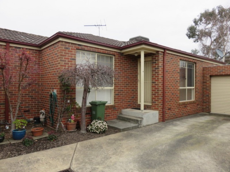 4/19 Luscombe Court, Kilsyth VIC 3137