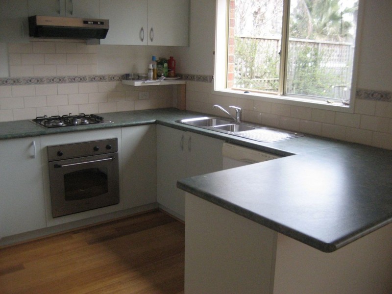 4/19 Luscombe Court, Kilsyth VIC 3137