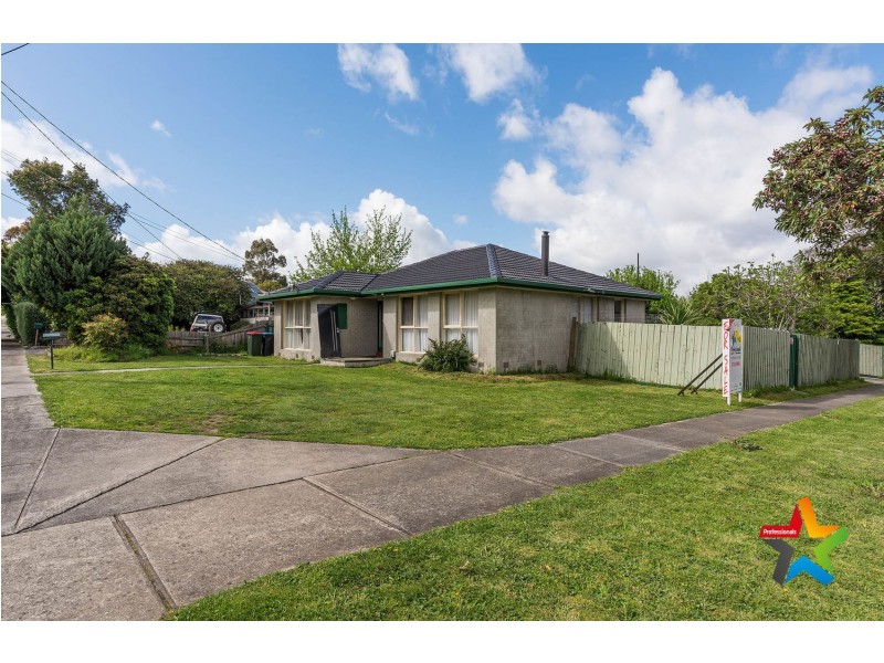 2 Orna Street, Ferntree Gully VIC 3156