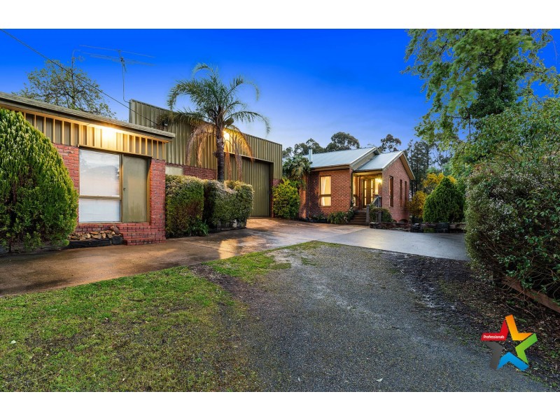 35 York Road, Mount Evelyn VIC 3796