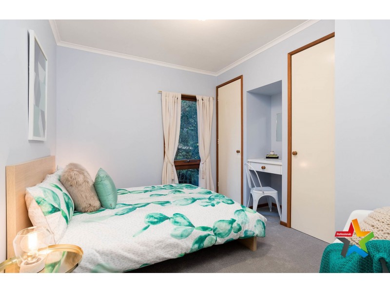 35 York Road, Mount Evelyn VIC 3796