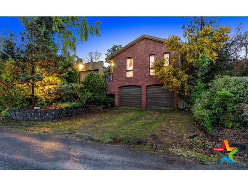 35 York Road, Mount Evelyn VIC 3796
