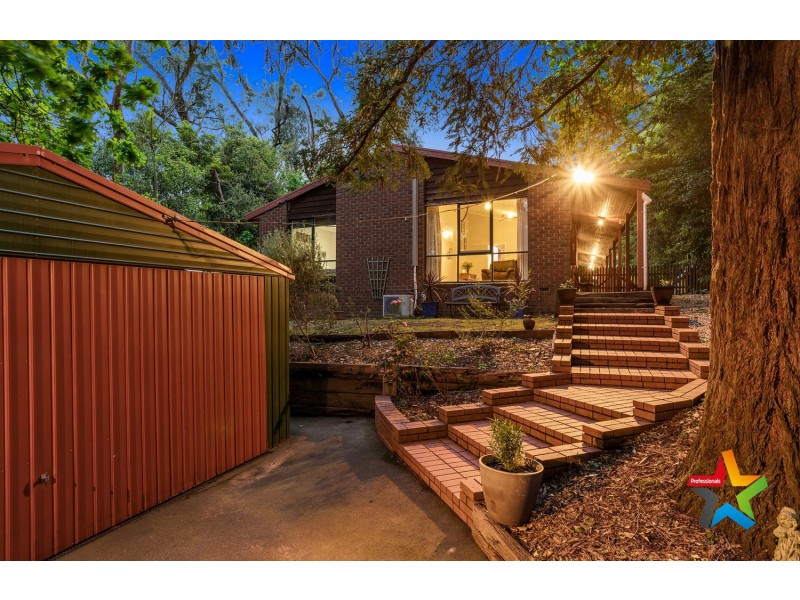 9 Heath Avenue, Mount Evelyn VIC 3796