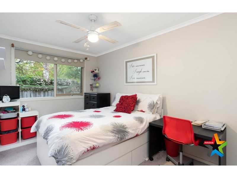 9 Heath Avenue, Mount Evelyn VIC 3796