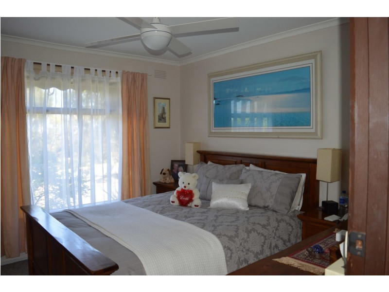 214 Manchester Road, Mooroolbark VIC 3138