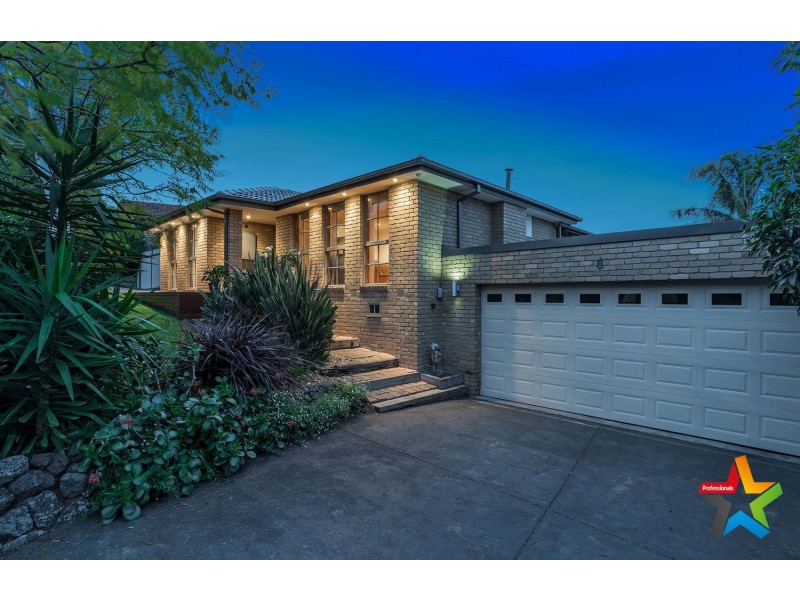8 Songbird Avenue, Chirnside Park VIC 3116
